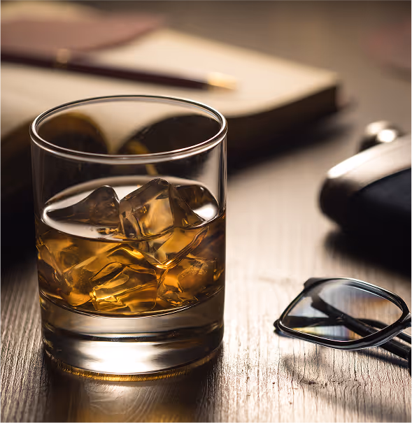 Glass of alcohol depicting drunk driving cases in Pharr.